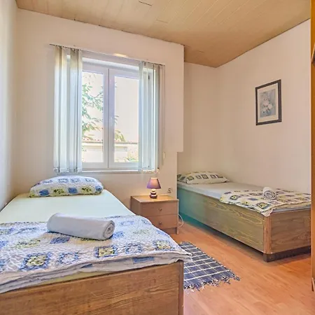 Marin Apartment *